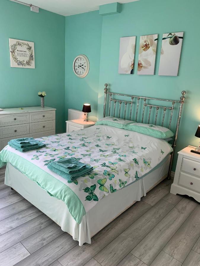 Bedrock Lodge Winterbourne Zewnętrze zdjęcie