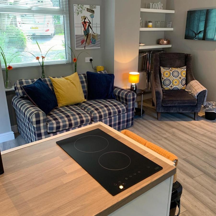 Bedrock Lodge Winterbourne Zewnętrze zdjęcie