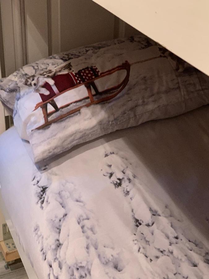 Bedrock Lodge Winterbourne Zewnętrze zdjęcie
