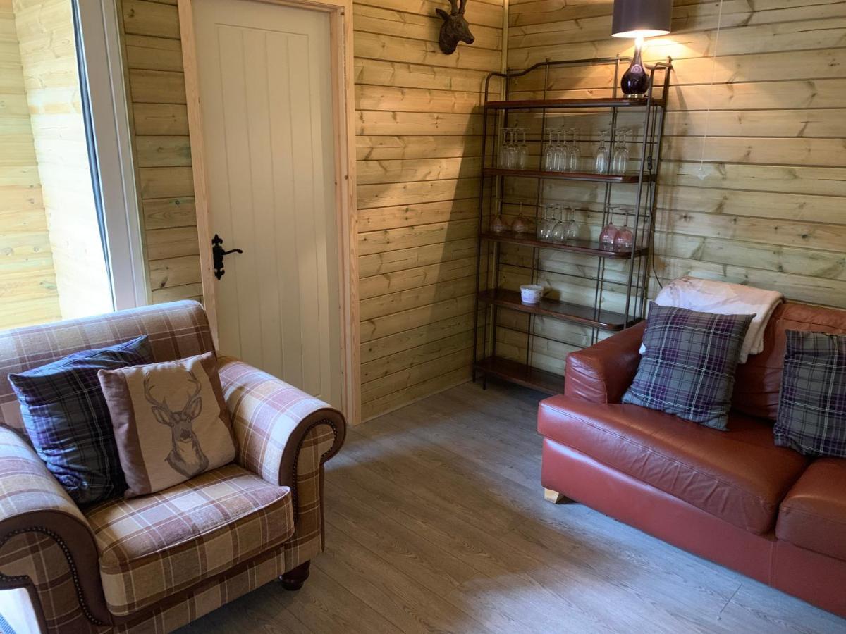 Bedrock Lodge Winterbourne Zewnętrze zdjęcie