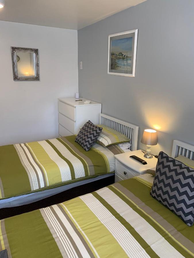 Bedrock Lodge Winterbourne Zewnętrze zdjęcie