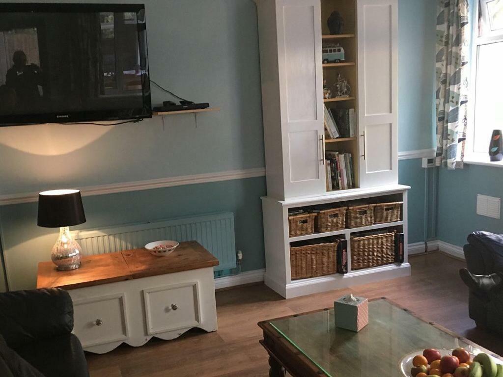 Bedrock Lodge Winterbourne Zewnętrze zdjęcie