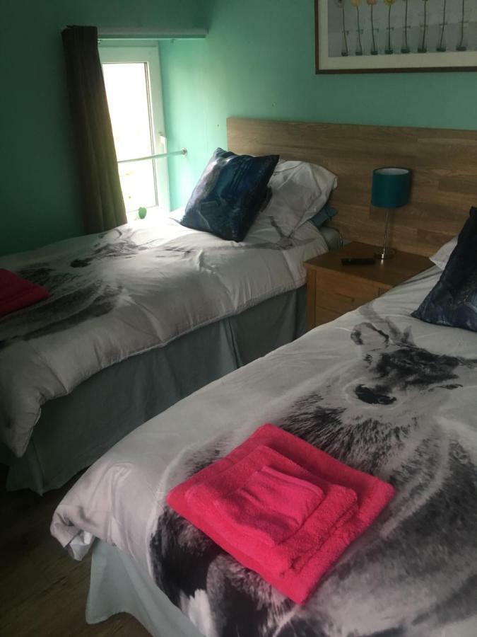 Bedrock Lodge Winterbourne Zewnętrze zdjęcie